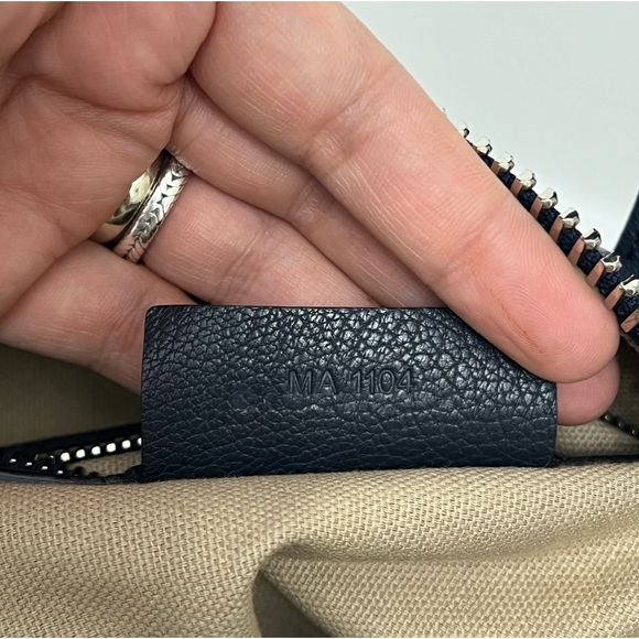 GIVENCHY 
Sugar Goatskin Medium Nightingale Navy - Picture 5 of 14